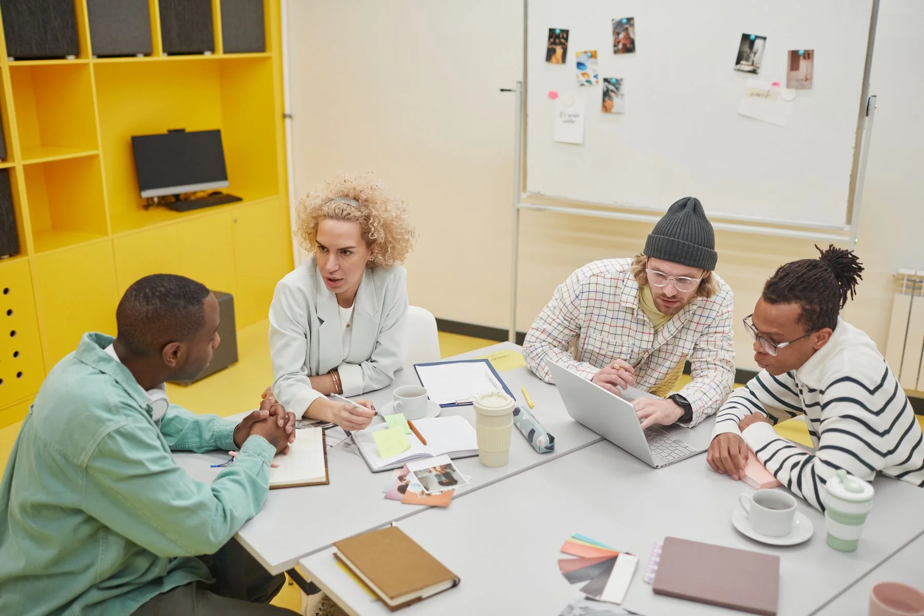 Recruiting professionals working together around a table